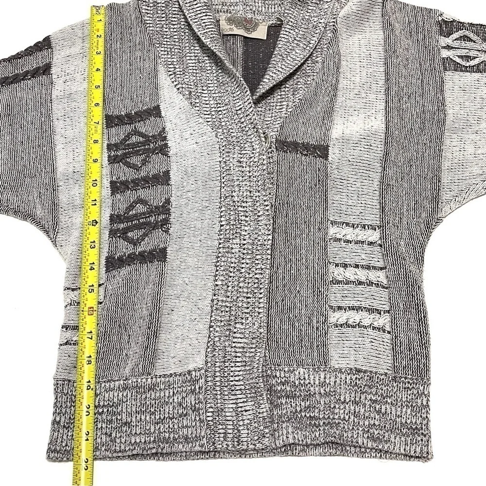 Ecote Urban Outfitter Woman Gray Knit Shawl Snap Button Cardigan Size S